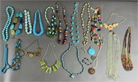 22pc Fashion Jewelry w/ Mostly Necklaces