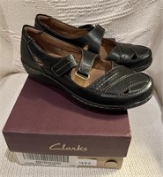 New- Clarks Shoes