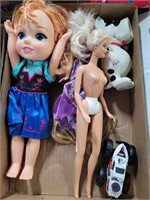 Dolls / toys