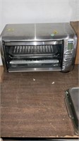 Black & Decker toaster oven only ( untested).