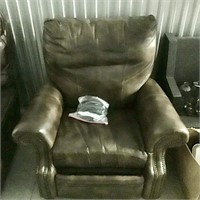 LAZY BOY BROWN LEATHER ELECTRIC RECLINER
