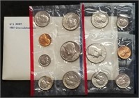 1981 US Double Mint Set in Envelope, With SBAs