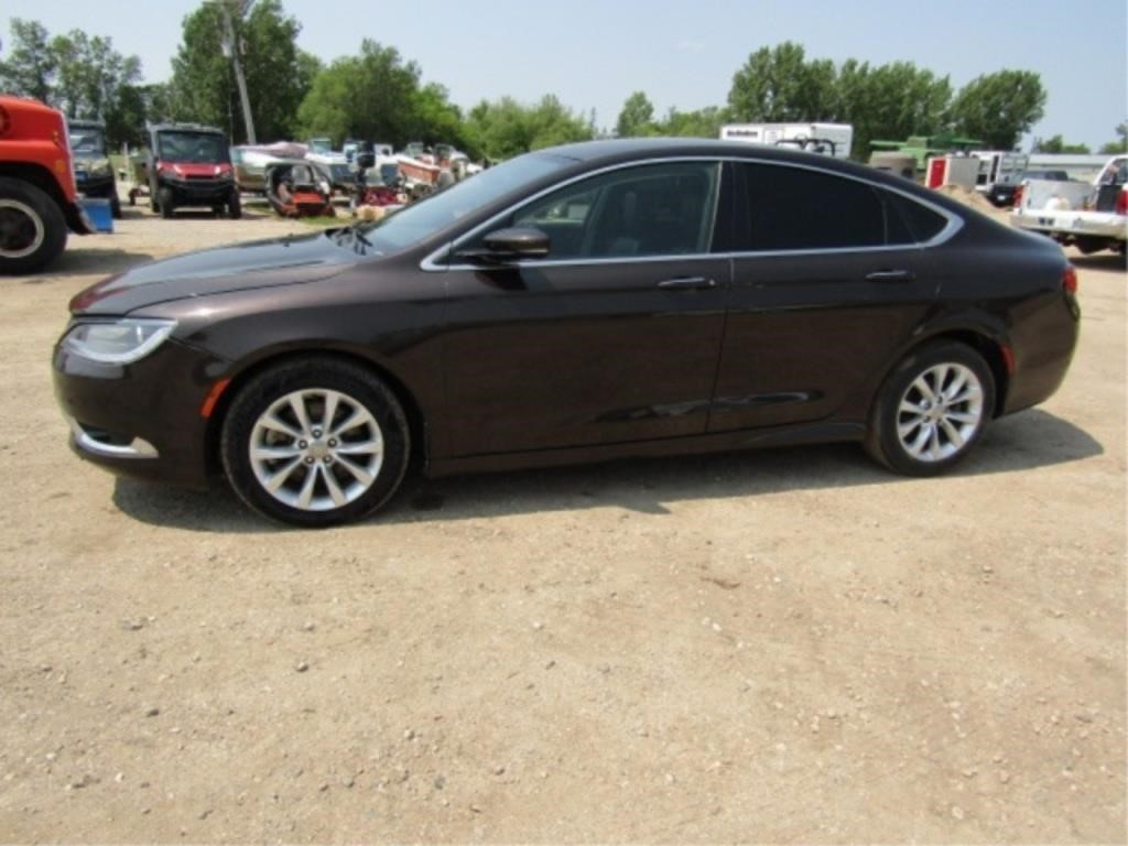 2015 Chrysler 200 V6 Auto, 4dr. Leather, 76.422K