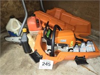 Stihl chainsaw w/ 16" bar & oils