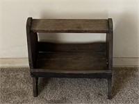 Vintage magazine rack 18" x 11“ x 17“