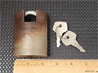 Us military lock with keys