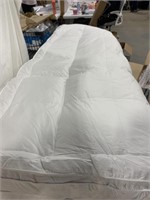 MATTRESS TOPPER 60x80IN SMALL STAINS