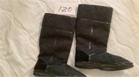 Coach Boots - size unknown, Estimating size 10.