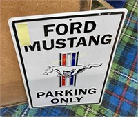 METAL FORD MUSTANG SIGN