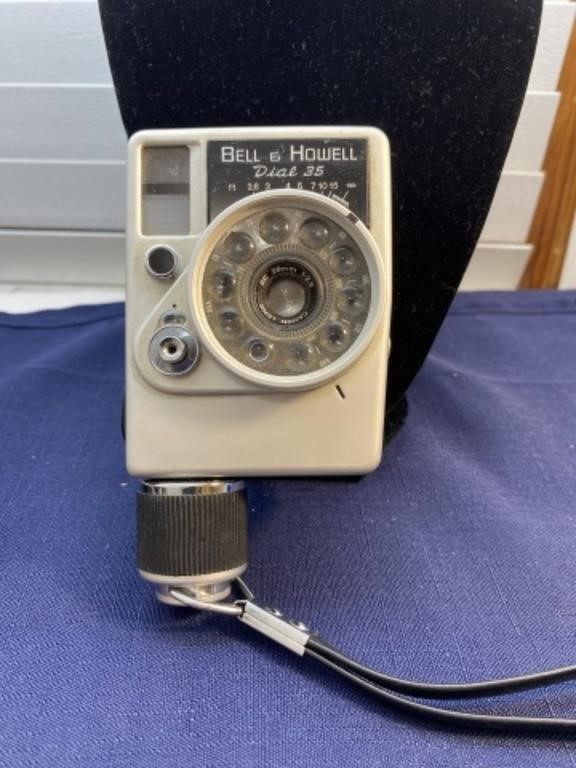 Bell & Howell Canon Dial 35mm camera Half Frame