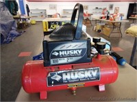 Husky 100 watt, 2 gal Air Compressor + Hose