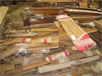 Small lot of wood and trim on pallet