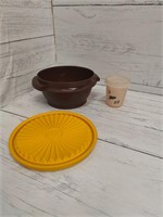 Tupperware bowl and small container
