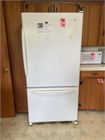 MAYTAG Refrigerator