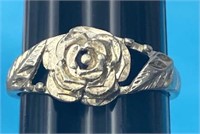 Sz.9 Sterling Silver Flower Ring 2.75 Grams