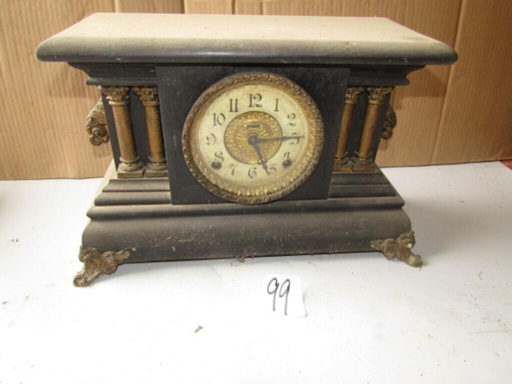 VINTAGE DOUBLE KEY MANTLE CLOCK