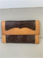 New Circle Y Leather Wallet