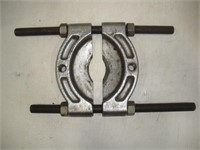 Large Bearing Puller