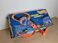 vintage hot wheels track, volcano blowout