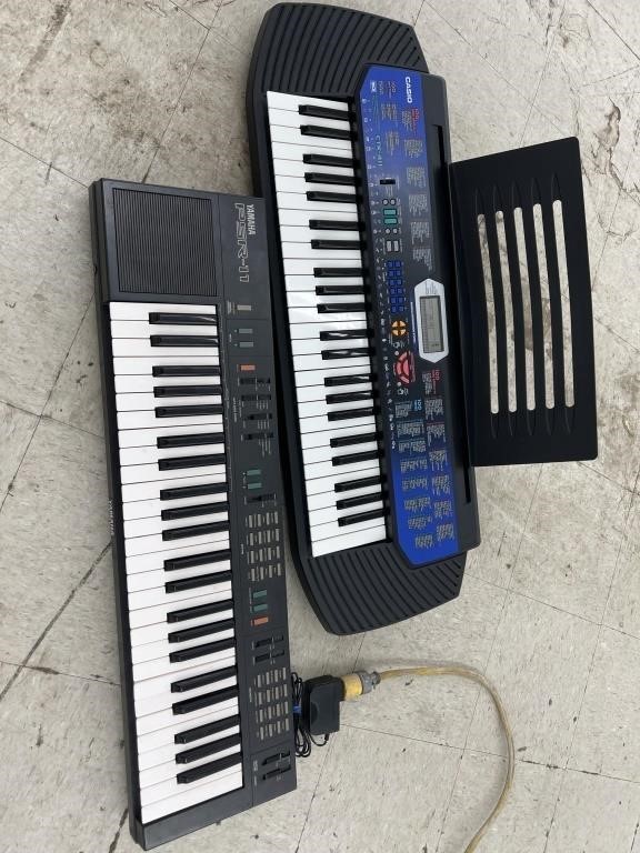 Yamaha PSR-11 Keyboard (works) / Casio Keyboard