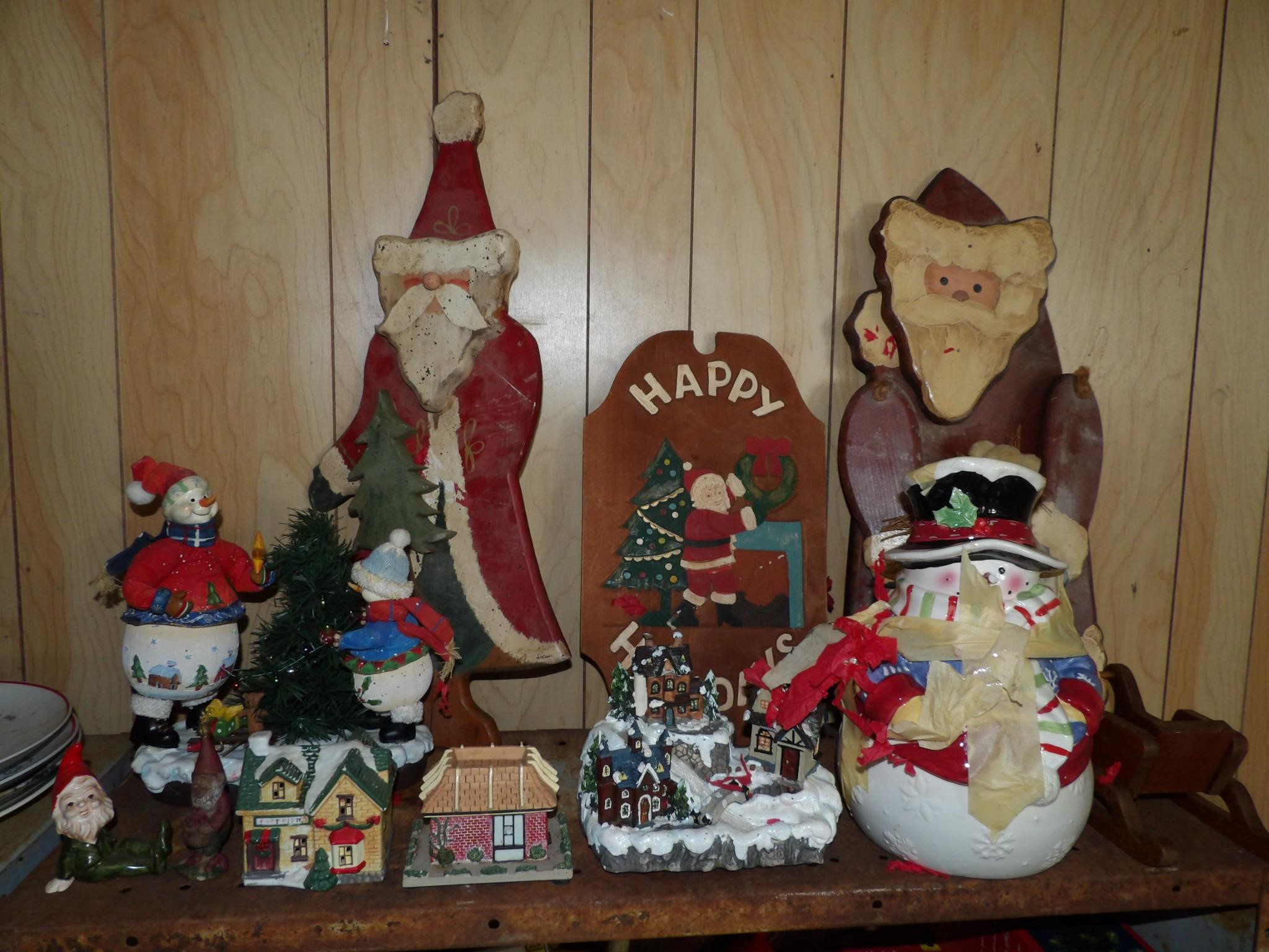 Assortment of Vintage Christmas Decor Items