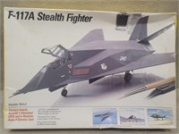 F-117A Stealth Fighter 1/72 Testors Italeri M
