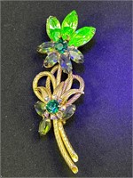 Uranium glow vintage flower brooch