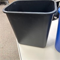 RUBBERMAID WASTE BASKETS AS NEW