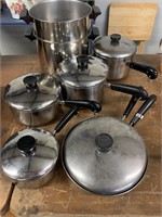 SET OF REVERE WARE POTS AND PANS