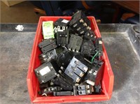 LOT OF ELECTRIC BREAKERS