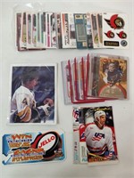 ASSORTED HOCKEY PAPER ITEMS