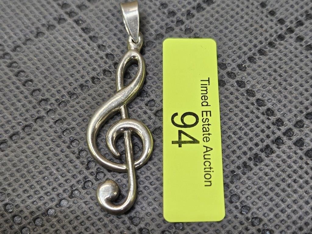 STERLING SILVER TREBLE CLEF PENDANT