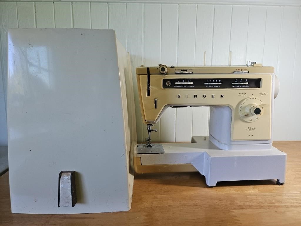 Singer 534 Stylist vintage sewing machine