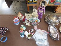 Lot of Dolls & Doll Stands