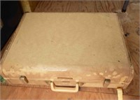 Towncraft Suitcase-no key