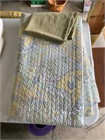 green and yellow and gray queen quilt style