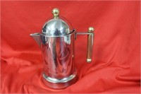 A Vev Vigano Kontessa Gold Inox Teapot