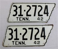 Pair of white 1942 TN license plates