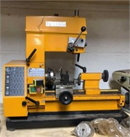 Metal Lathe - In very nice condition