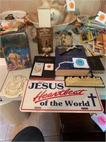 RELIGIOUS LOT IF NICE ITEMS