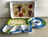 Plastic food trays/dip server