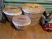 Laundry Hampers & Linens