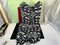 STRAPLESS TUBE DRESS LARGE