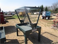 New/Unused 4' Small Feeder (2809)