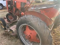 Case tractor with fenders and belly mower