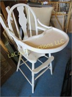 vintge wood high chair for baby or dolls