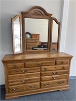 Solid wood double dresser with mirror 5 ft 6