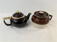 Stoneware Beanpot and Teapot