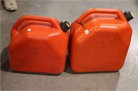 2 GAS CANS  - 20 & 25 LITRE