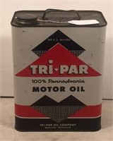 Tri-Par motor oil can